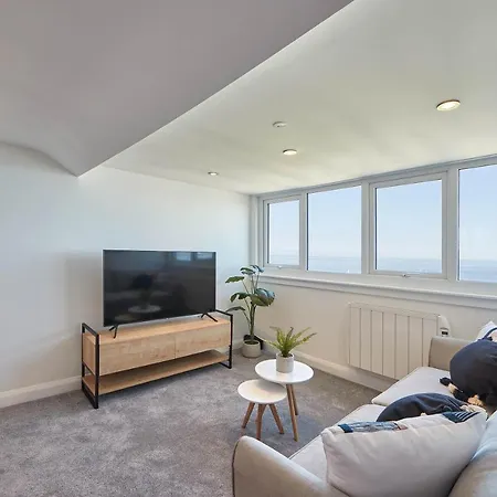 Apartment Host & - Pier View Penthouse