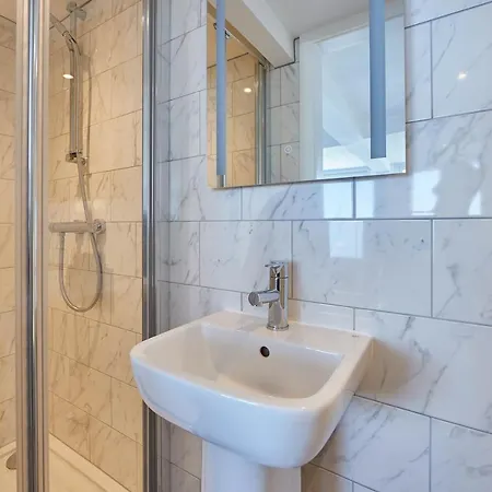 Host & - Pier View Penthouse *